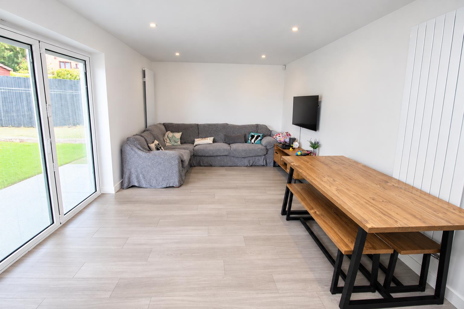 Simons Close, Tilehurst, Reading